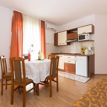 Marija F4 Apartment Krk Town Esterno foto