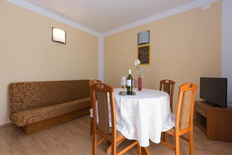 Marija F4 Apartment Krk Town Esterno foto