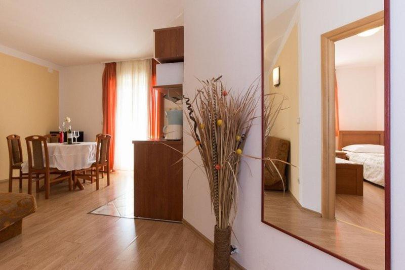Marija F4 Apartment Krk Town Esterno foto